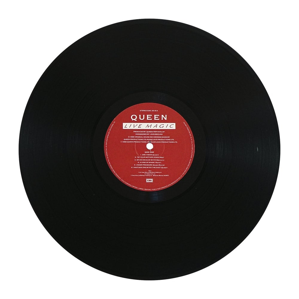 QUEEN FULLY SIGNED "LIVE MAGIC" LP - 7