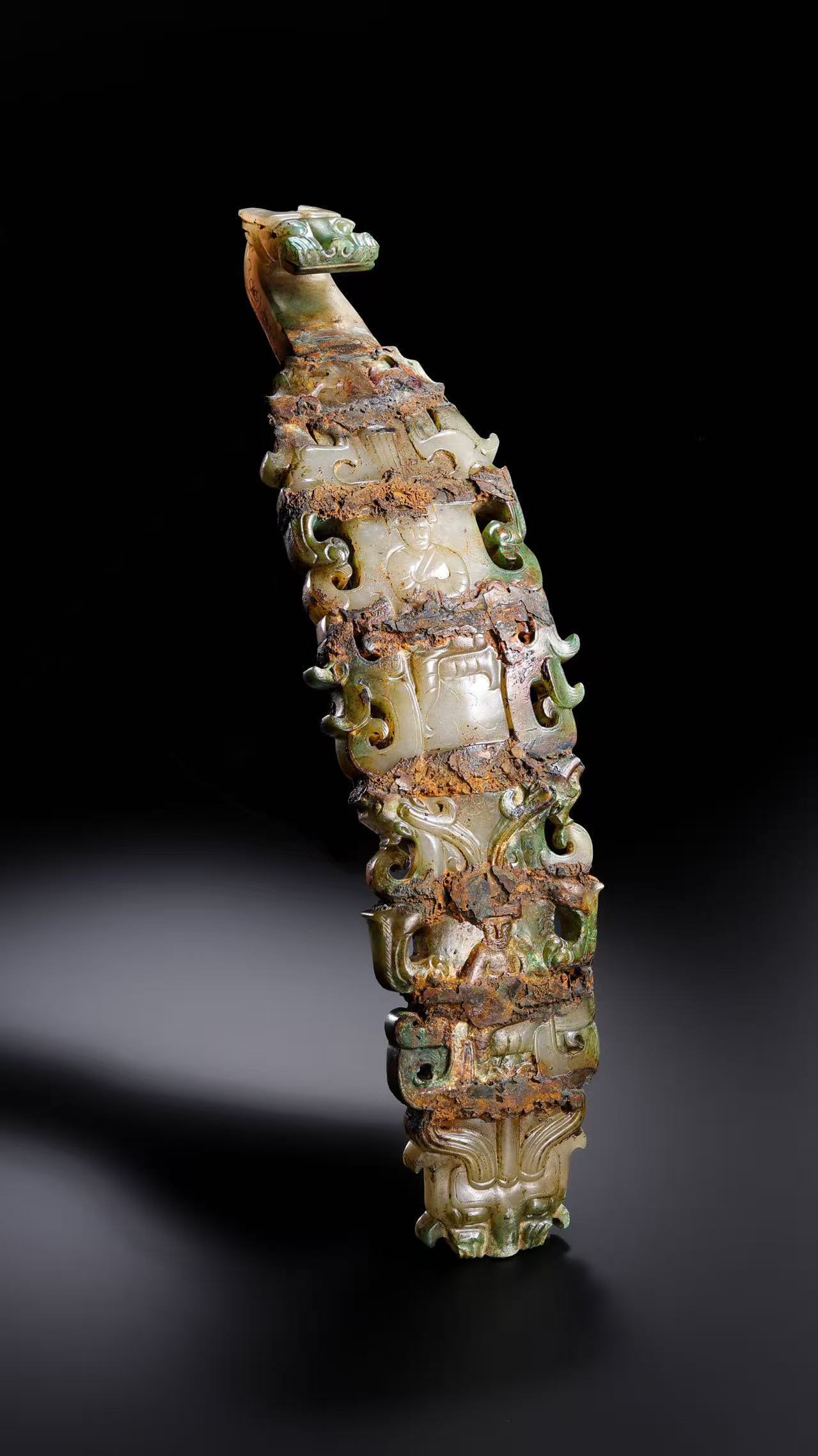 Chinese Han Dynasty Hetian jade dragon-shaped belt hook (1 of 12)