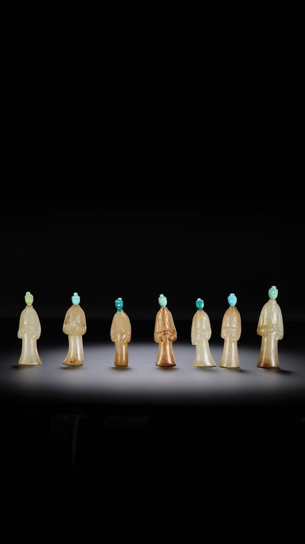 A set of Chinese Han Dynasty turquoise jade figures: H. 5 cm. W. 2 cm. Weight. 78 gram.