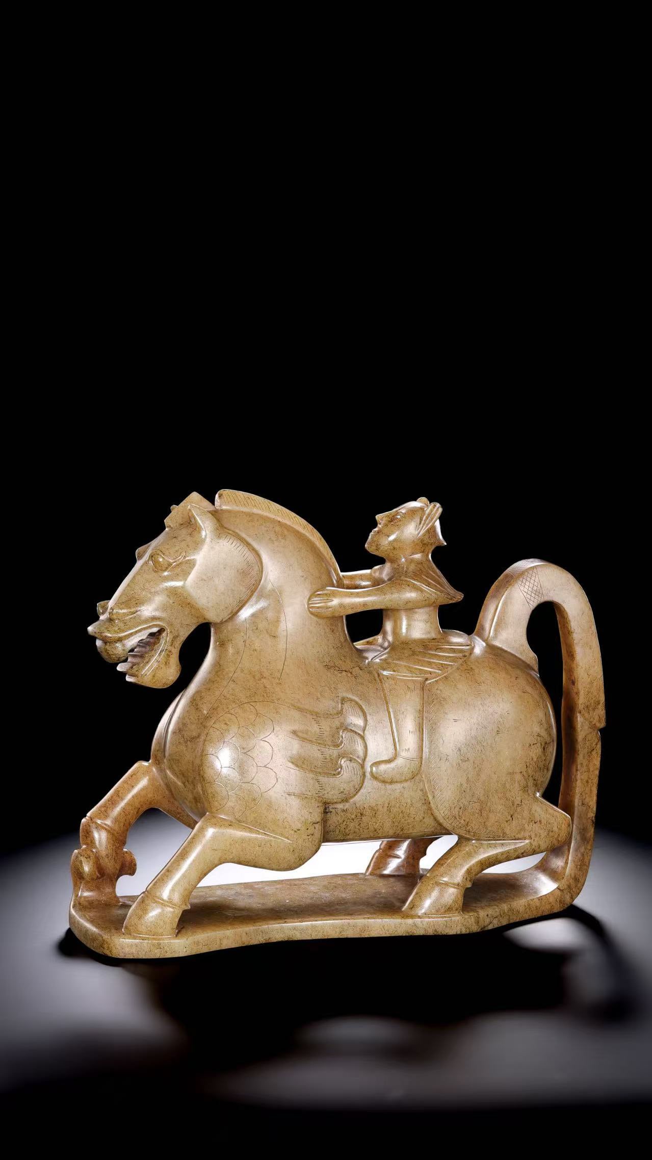 Jade Horse from the Han Dynasty in China: H. 17 cm. W. 20 cm. Weight. 2716 gram.