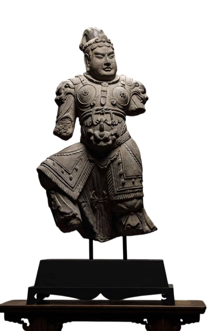 Standing statue of Heavenly King from the Tang Dynasty in China: H. 122 cm. H. 98 cm. W. 50 cm.