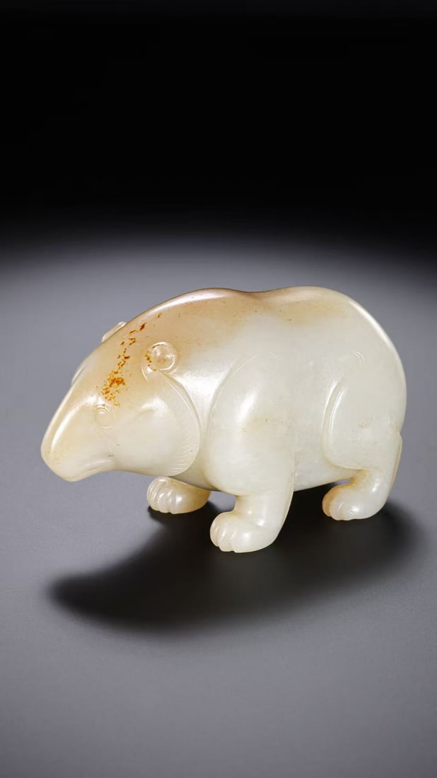 Chinese Han Dynasty White Jade Bear: H. 5.5 cm. W. 8.5 cm. Weight. 217 gram.