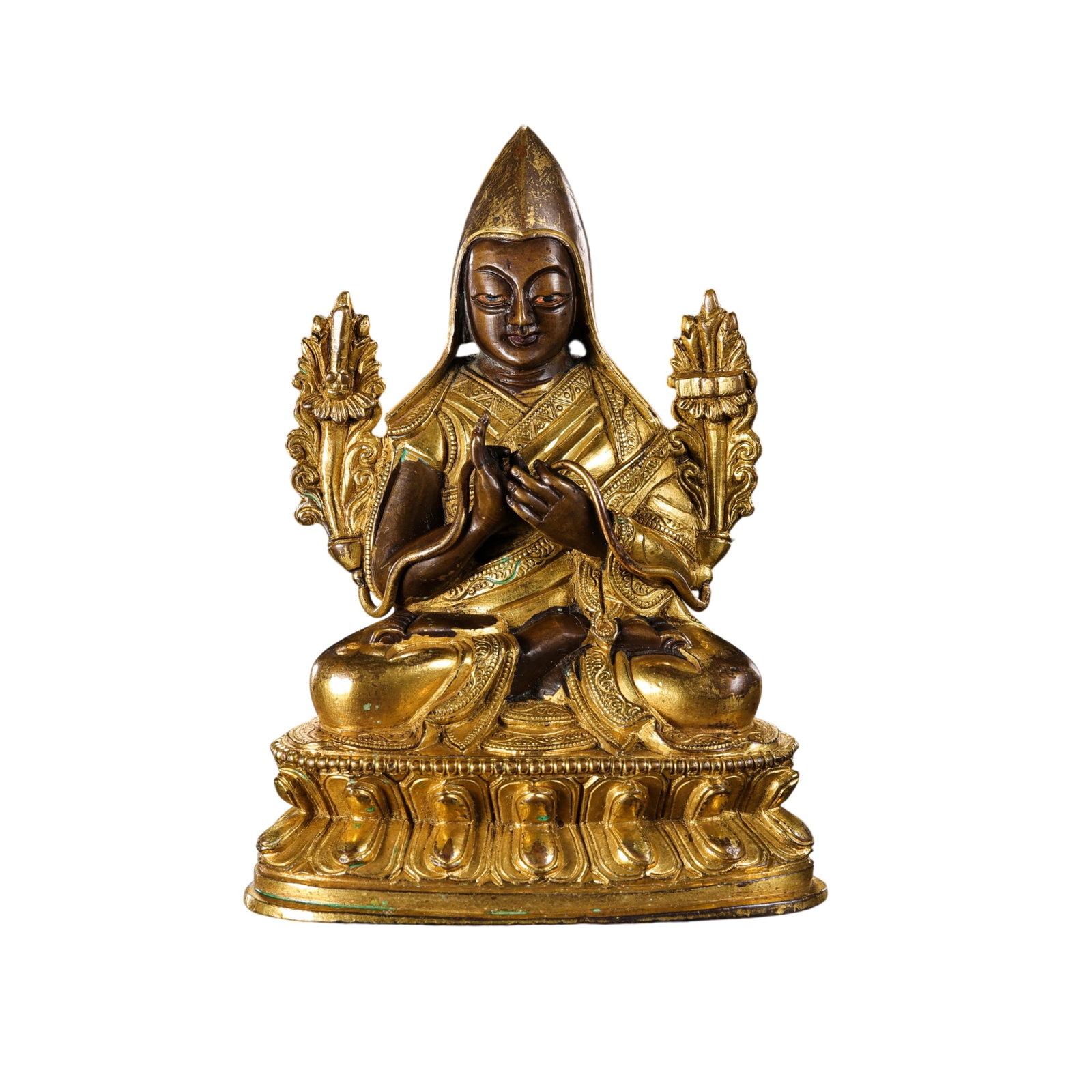 Chinese Qing Dynasty Gilt Bronze Seated Buddha Statue: H. 10 cm. W. 6.5 cm. Weight. 275 gram.