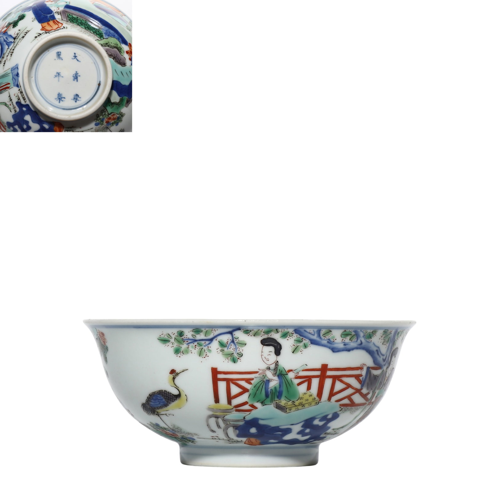 Blue and white porcelain bowl with figure and story design from the Kangxi period of the Qing: Diam. 13.8 cm.