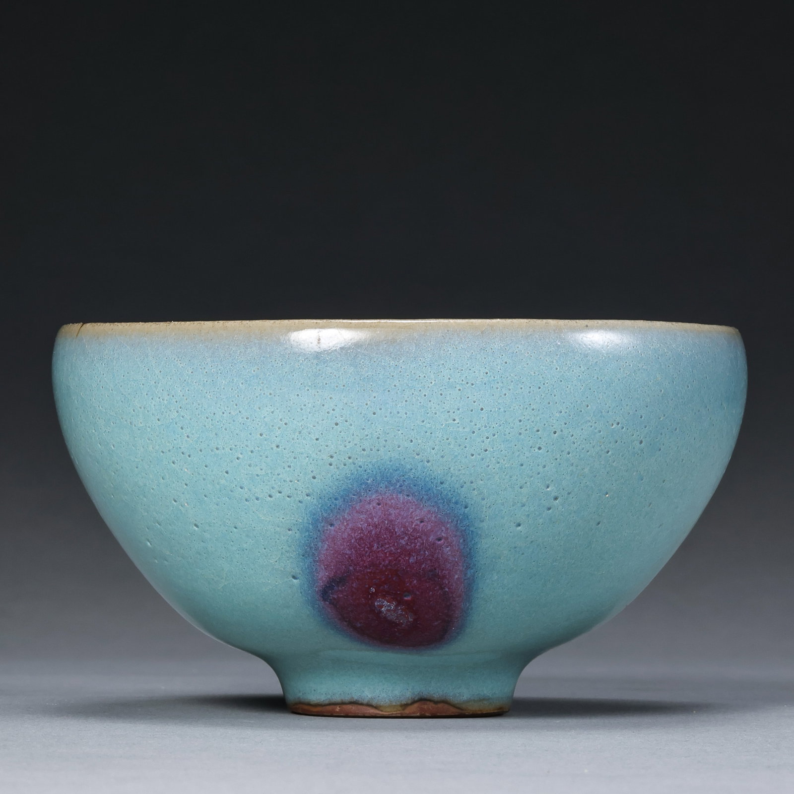 Northern Song Dynasty Jun ware sky-blue glazed red cup (1 of 9)