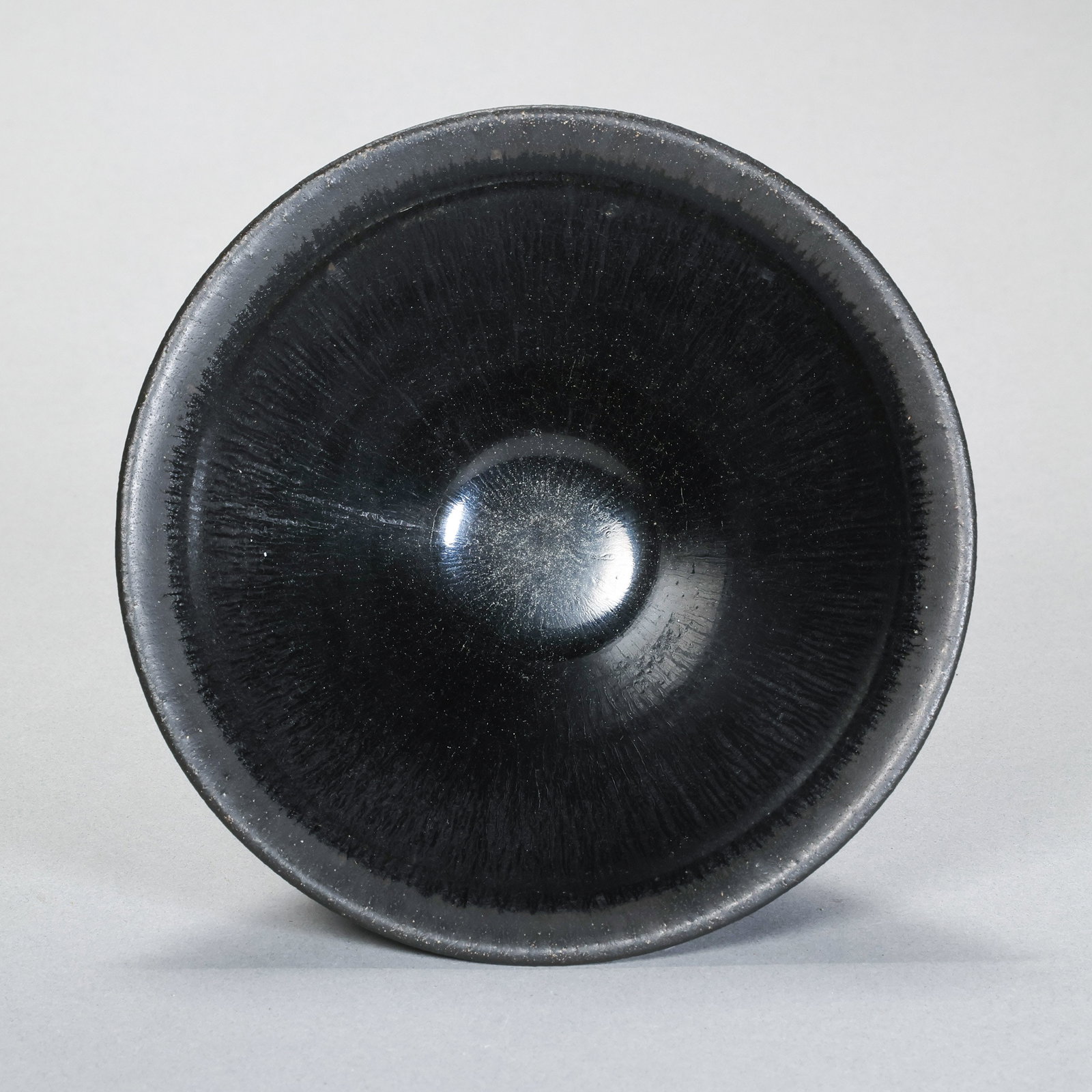 Southern Song Dynasty Jian Kiln Black Glazed Hare's Fur Conical Bowl: H. 6 cm. Diam. 12.5 cm.