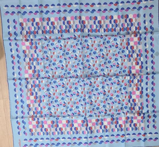 silk scarf Ungaro 100% silk scarf (1 of 4)