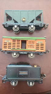 LIOENL TRAIN SET PREWAR 803, 806, 257 T 3 Car Freight: Lionel Prewar 803, 806, 257 T 3 Car Freight Set C-5 pressed steel painted Guage O