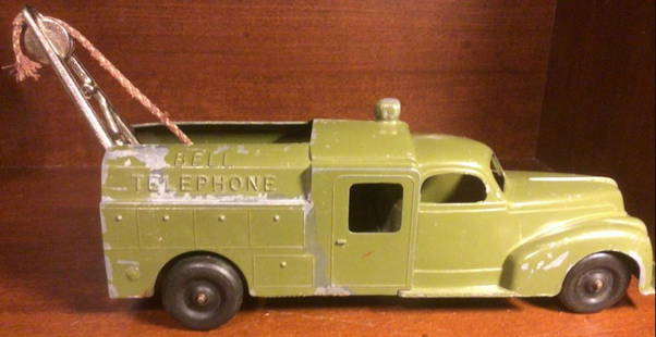 Hubley truck. Hubley 1950 Kiddie Toy Bell Telephone: 1950 Hubley Kiddie Toy Bell Telephone Repair Truck #478 With Boom approx 10"