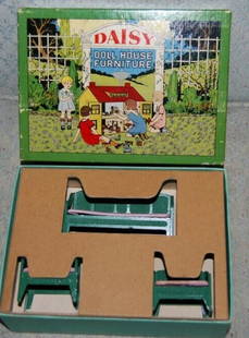 TOOTSIETOY die cast furniture set: Tootsietoy"Doll House Furniture in Original Box,Daisy Doll House.