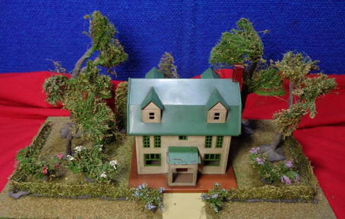 LIONEL TRAIN LANDSCAPE #911 with villa #189: Lionel plot #911 with villa #189 Guage O villa size approx 5.5 " plot size approx 16"