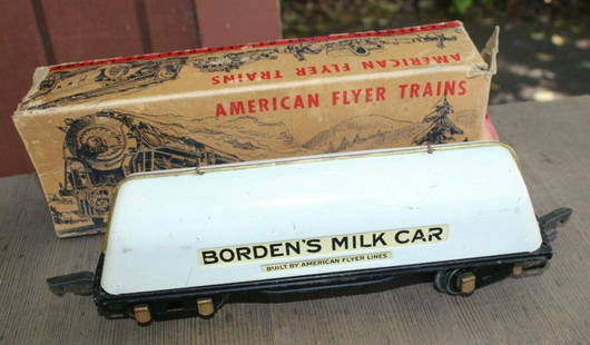 AMERICAN FLYER TRAIN PREWAR 1939-40 412 Bordens Milk: American Flyer Prewar O Gauge 412 Bordens Milk Car with Original Boxc-7 tank car 1939-40