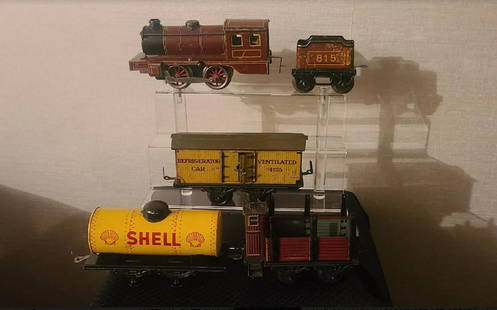 TRAIN SET PREWAR KARL BUB #815 Wind up FREIGHT: KARL BUB Train PREWAR #815 Wind up freight train set Guage O