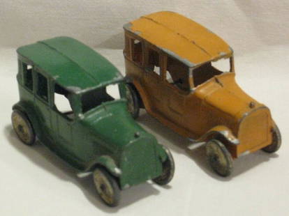 Tootsietoy Vehicle Cab Sedans Green & Orange: Tootsietoy Yellow Cab Sedans Green & Orange 1930 1930's . Each one is 2 7/8" long. The green car is marked Tootsietoy up underneath & the orange is not marked