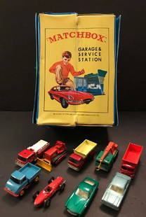 MATCHBOX LESNEY Vehicle SET with cars and GAS PUMP: MATCHBOX LESNEY Sears Automotive Garage & Service Station Car Case With 12 Matchbox Cars and gas pump