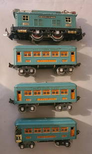 LIONEL TRAIN SET PREWAR # 253 PASSENGER SET Guage O: LIONEL O Guage PREWAR # 253 PASSENGER SET includes: Engine, (2) 607 pullman cars and one 608 pullman Grade C-6