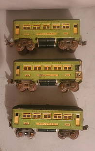 LIONEL TRAIN SET PREWAR PULLMAN 607,607,608 CARS: LIONEL TRAIN SET PREWAR PULLMAN CARS 607,607,608 GAUGE O rust from an old age collectible