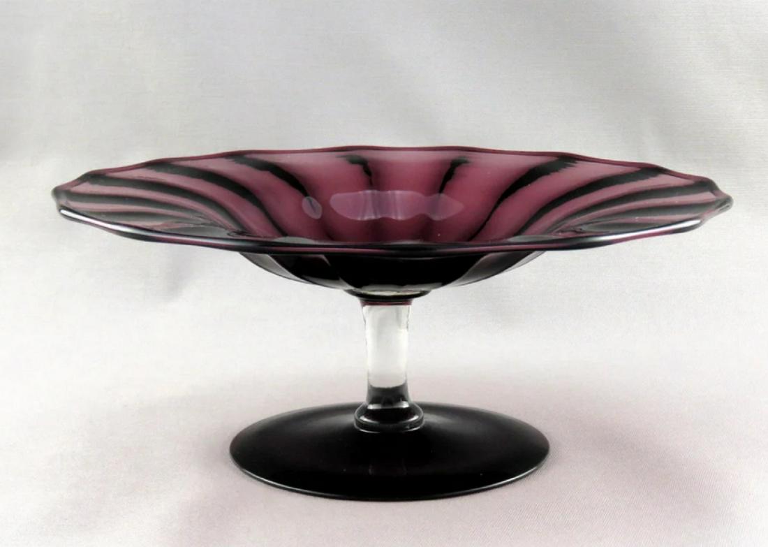 Steuben Carder 2760 Amethyst Optic Rib Tray 1920 (1 of 4)