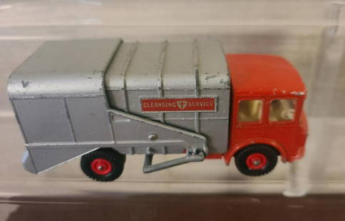 MATCHBOX LESNEY KING SIZE CLEANSING TRUCK: MATCHBOX LESNEY KINGS SIZE CLEANSING TRUCK