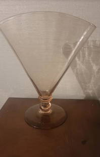 STEUBEN FAN VASE: STEUBEN FAN VASE