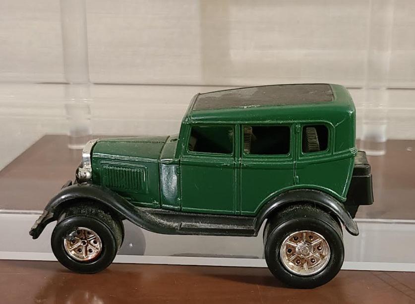 Tootsie Toy Vehicle Series Model A Die Cast Cars #3020 (1 of 2)