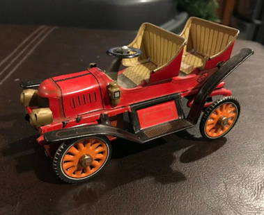 Line Mar Friction Vehicle TIN LITHO Toy +Box JAPAN 1950: This great friction 1907 Ford runs smoothly and effortlessly.Approx 4.5"The box is very good as well.