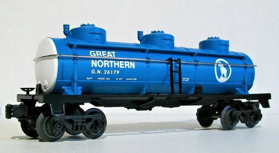 LIONEL TRAIN SET CAR THREE-DOME TANK CAR + BOX: LIONEL 6-26179 GN THREE-DOME TANK CAR + BOX