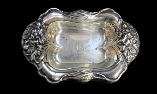 WM B Kerr & CO Sterling art nouveau nut dishes: WM B Kerr & CO Sterling art nouveau nut dishes (6)