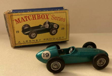 Matchbox Lesney vehicle with orig box Astin Martin #19