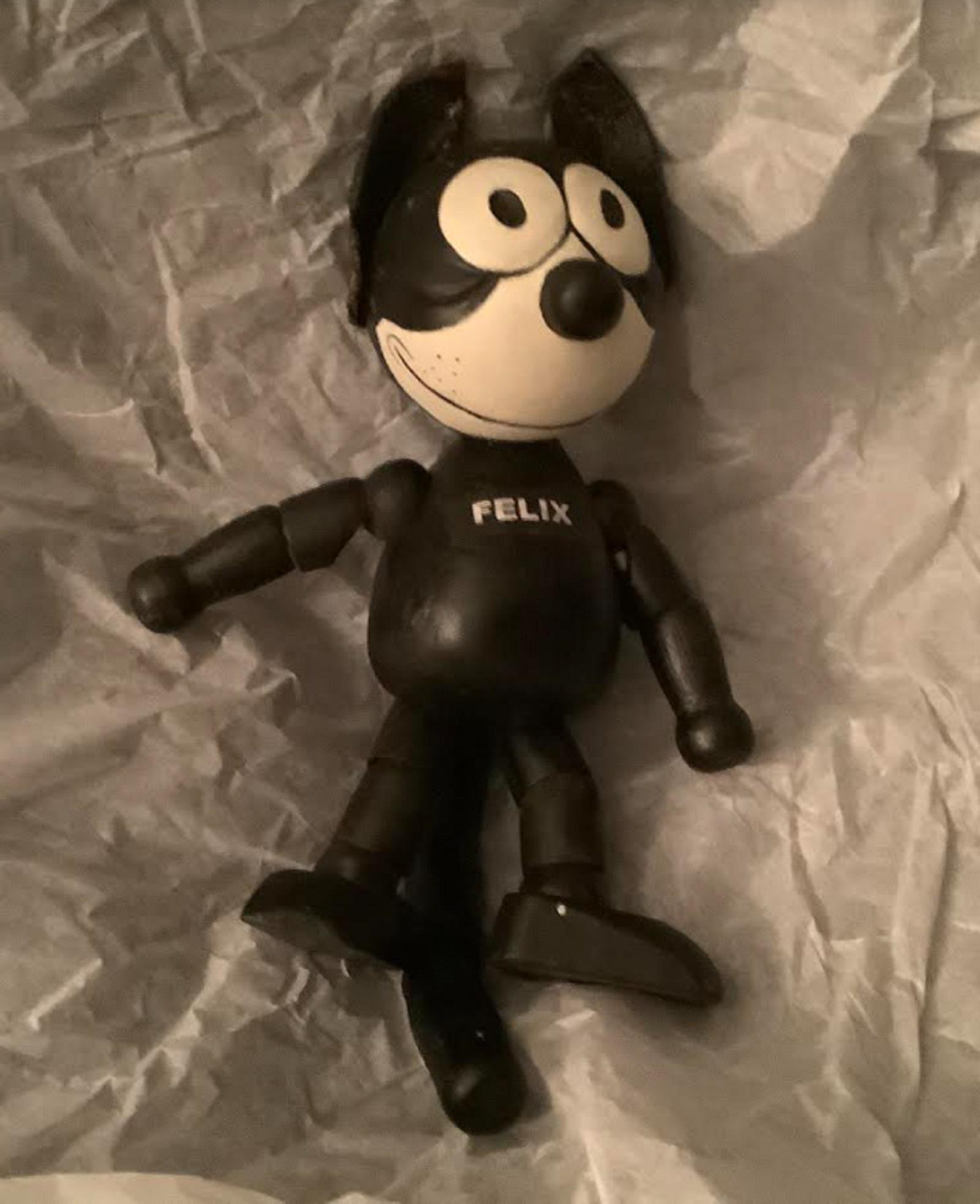 Schoenhut Felix The Movie Cat Large 9": Schoenhut Felix The Movie Cat Large 9" made out of wood moves all around