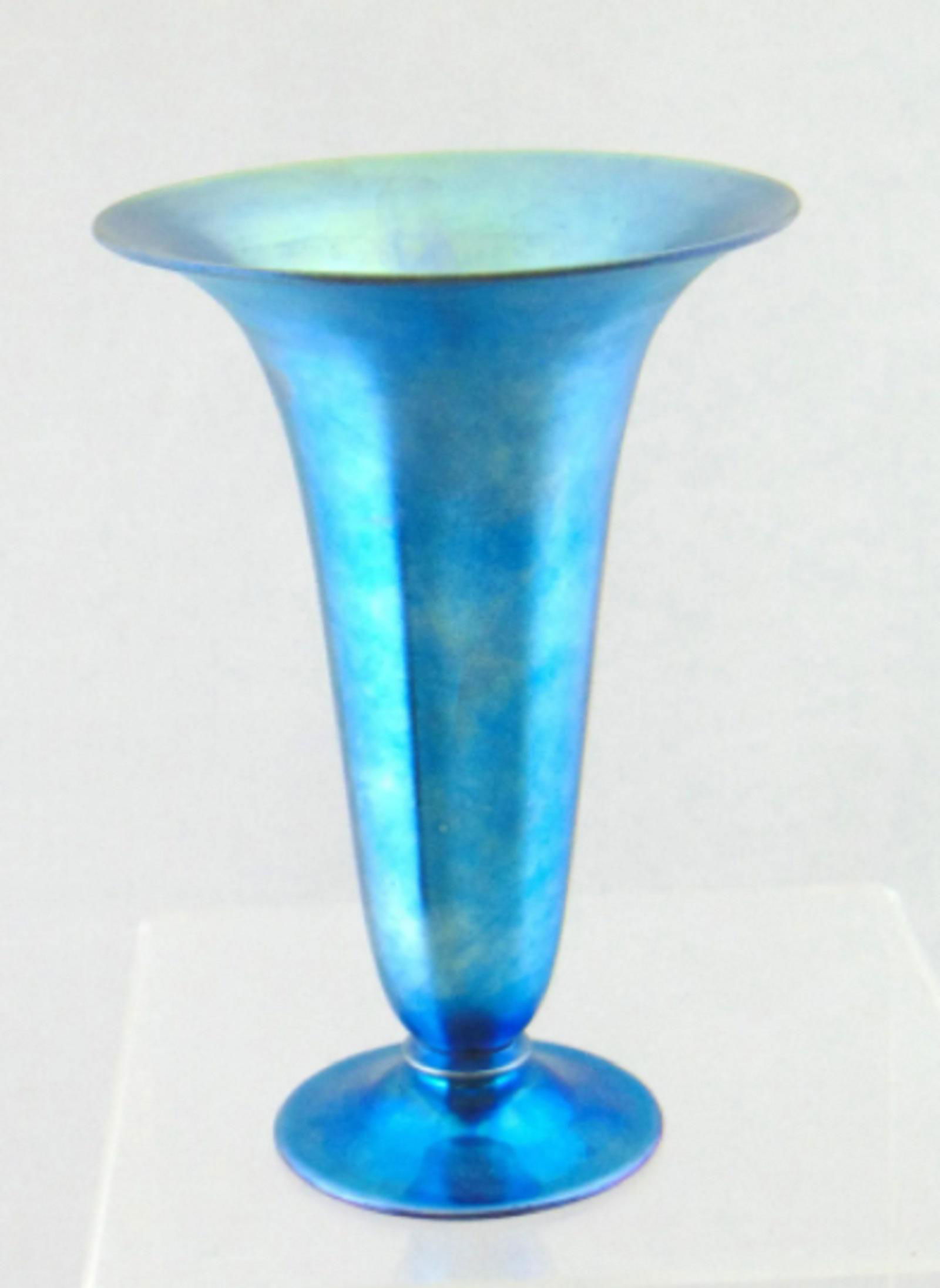 Steuben Blue Aurene signed 2909 vase (1 of 5)