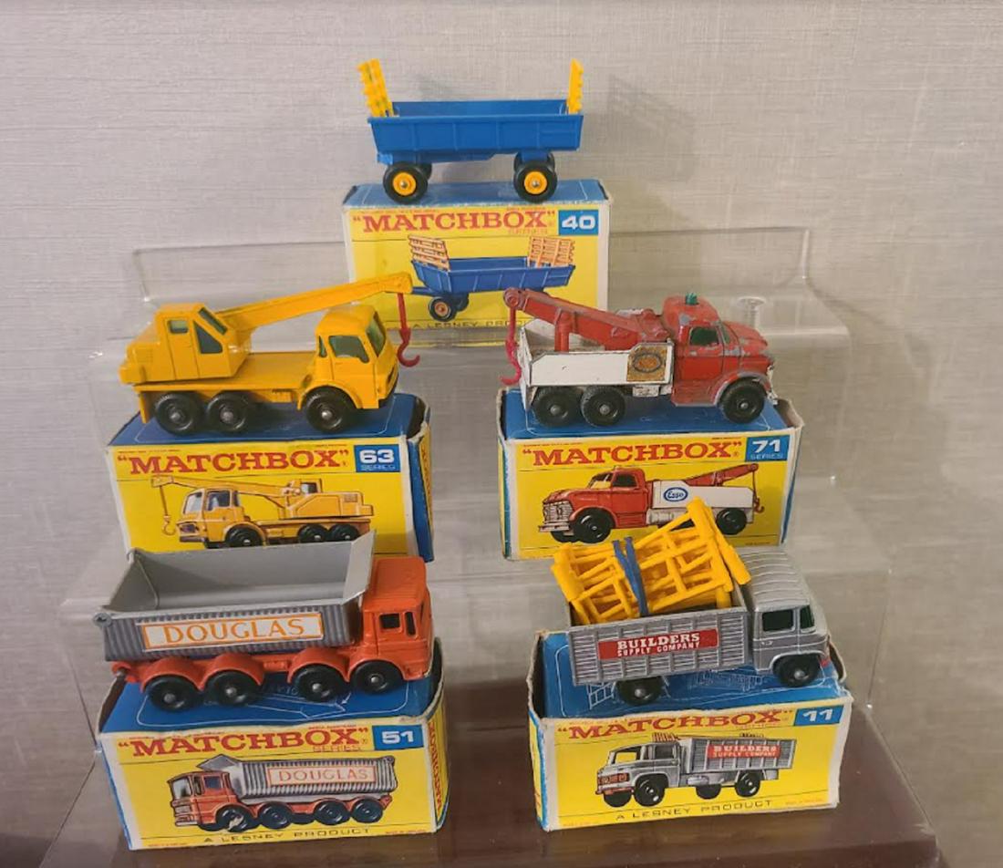 MATCHBOX LESNEY VEHICLES + ORIG BOX (1 of 5)
