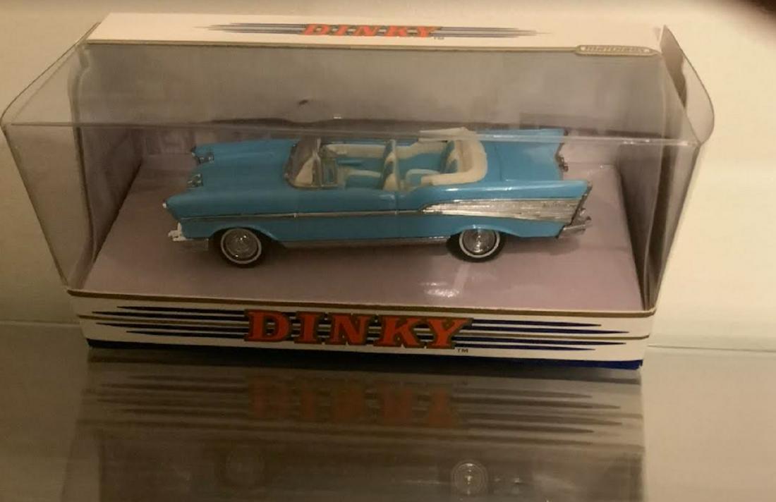 DINKY CHEVY BEL AIR vehicle boxed (1 of 3)