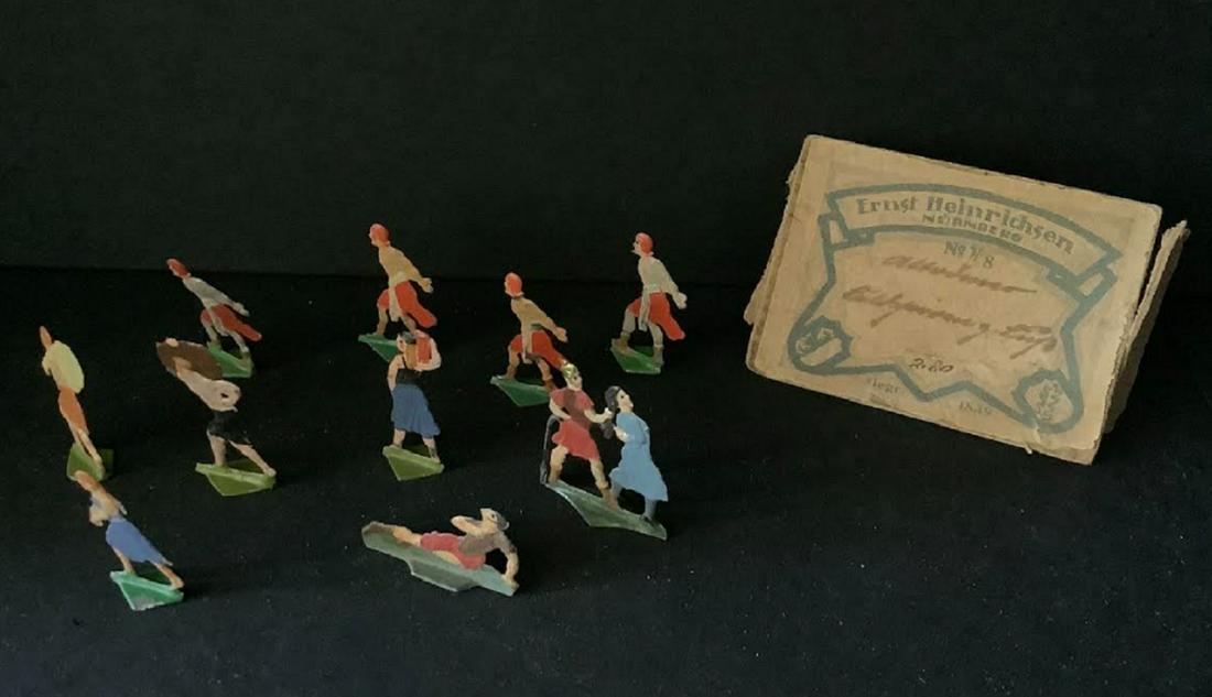 TIN TOY FIGURES ERNST HEINRICHSON NUNBERG + BOX: TIN TOY FIGURES ERNST HEINRICHSON NUNBERG + BOX.