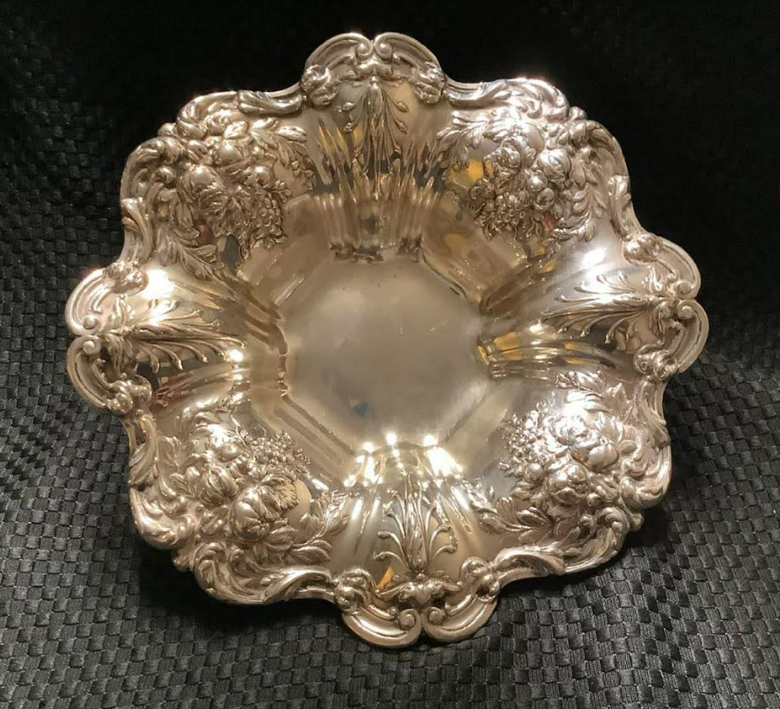 Sterling SIlver Reed and barton X569 8 inch bowl (1 of 3)