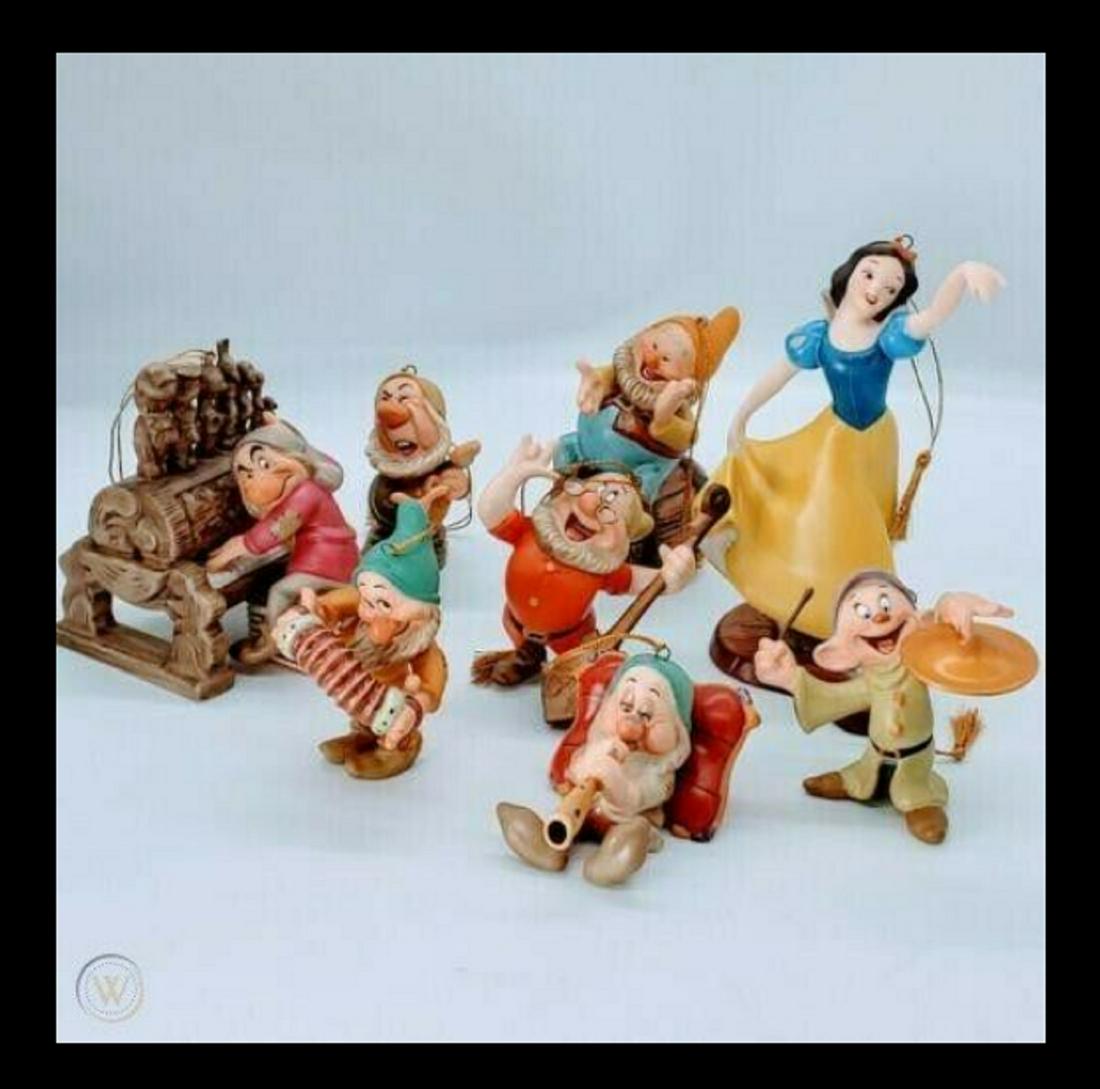 Disney WDCC Snow White & the Seven Dwarfs t Set  COA limited edition (1 of 4)