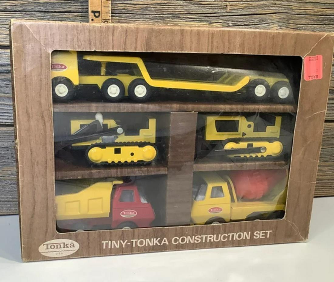 TINY TONKA Construction Set # 815 in Box (1 of 7)