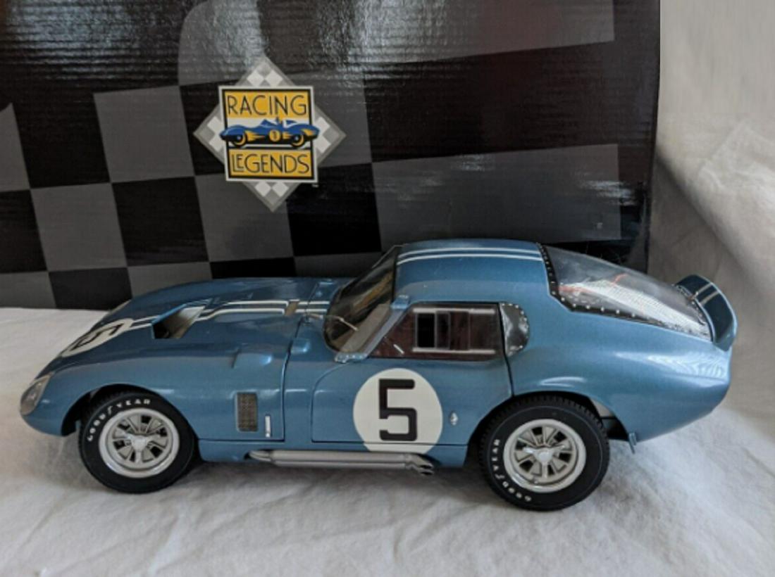 EXOTO RACING LEGENDS COBRA DAYTONA COUPE #5 BLUE WITH ORIG BOX (1 of 10)