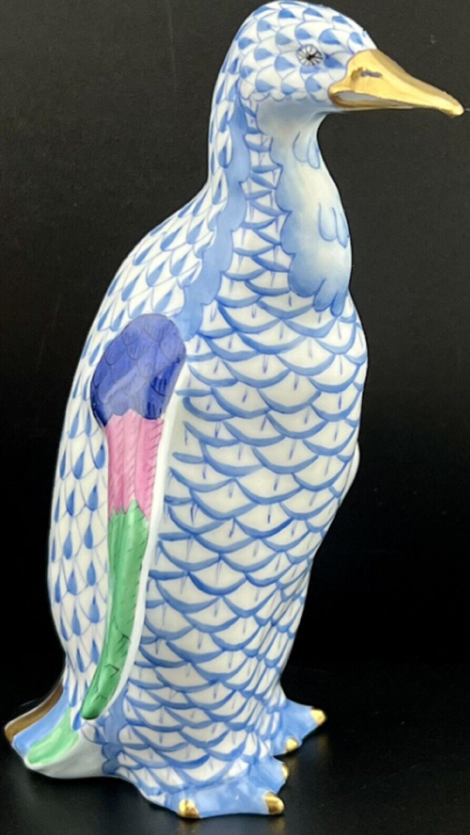 SIGNED HEREND Penguin Bird Hand Painted Porcelain Figurine (1 of 6)