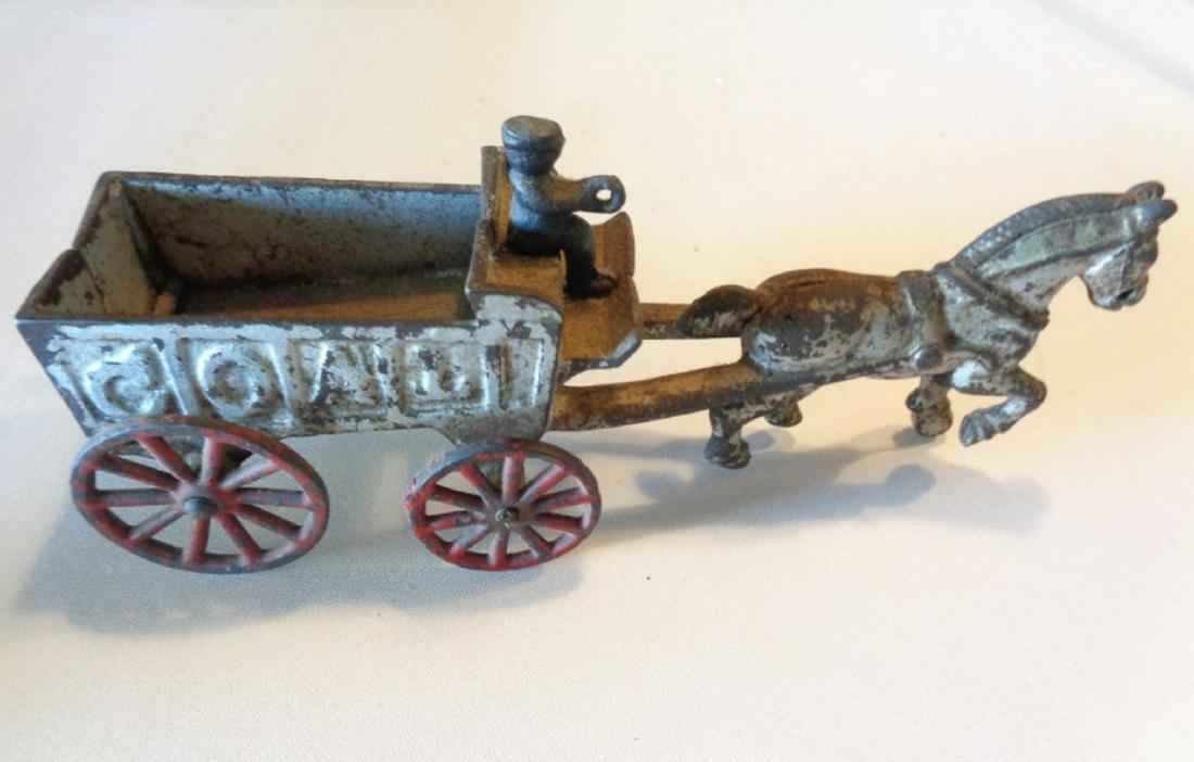 Kenton Cast Iron Horse Drawn Coal Wagon (1 of 10)