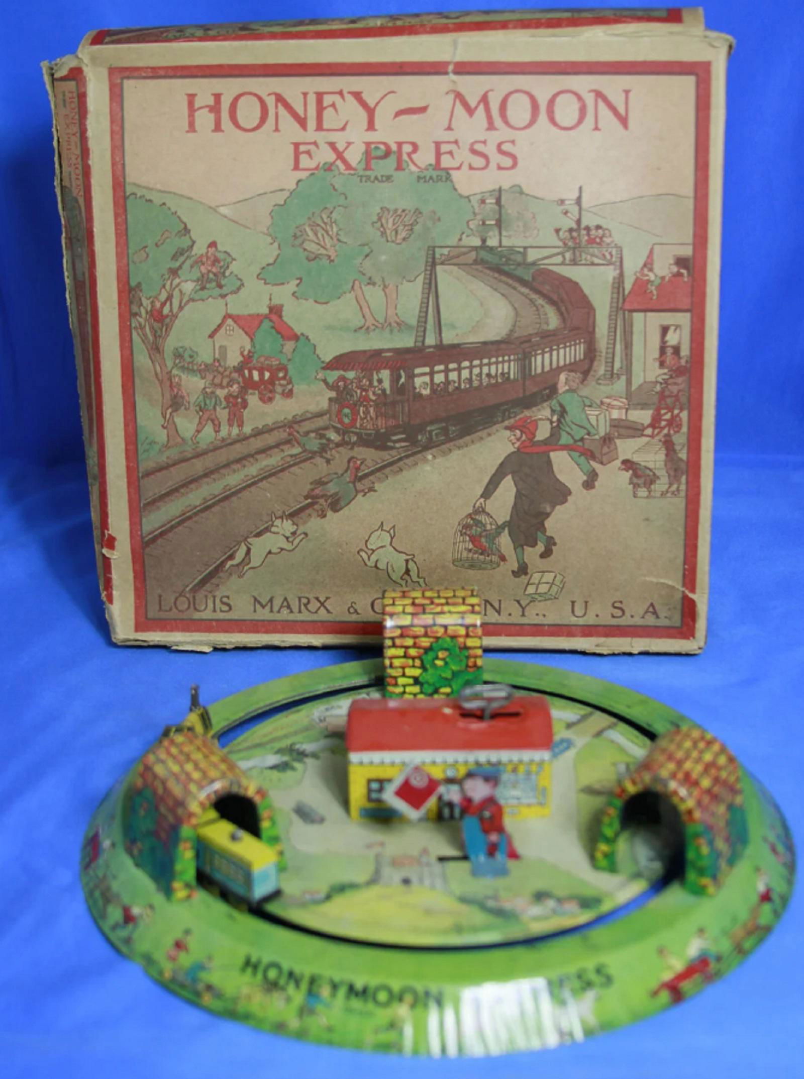 Marx tin windup honey moon express. 1940 (1 of 1)