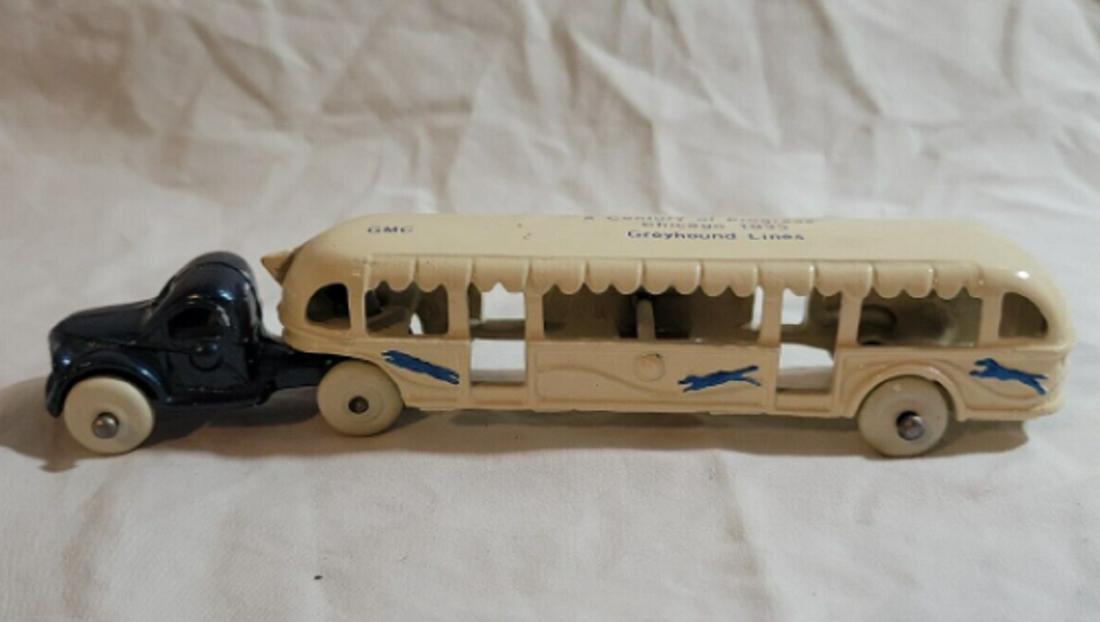 Arcade Cast Iron GMC Greyhound Bus Century of Progress Semi Trailer 1934 (1 of 8)
