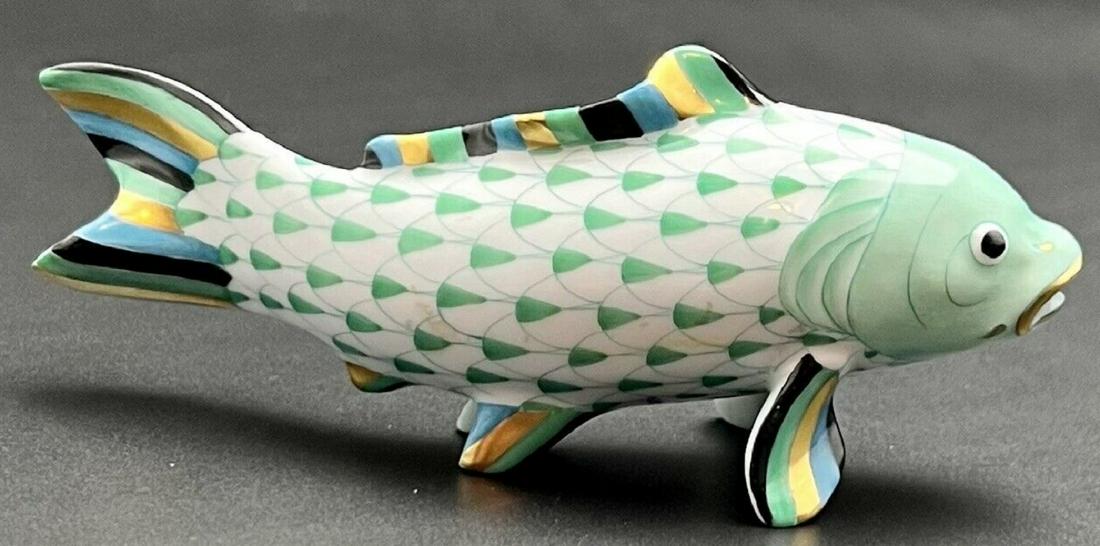 HEREND PORCELAIN SIGNED KOI Fish Green Fishnet Figurine (1 of 3)