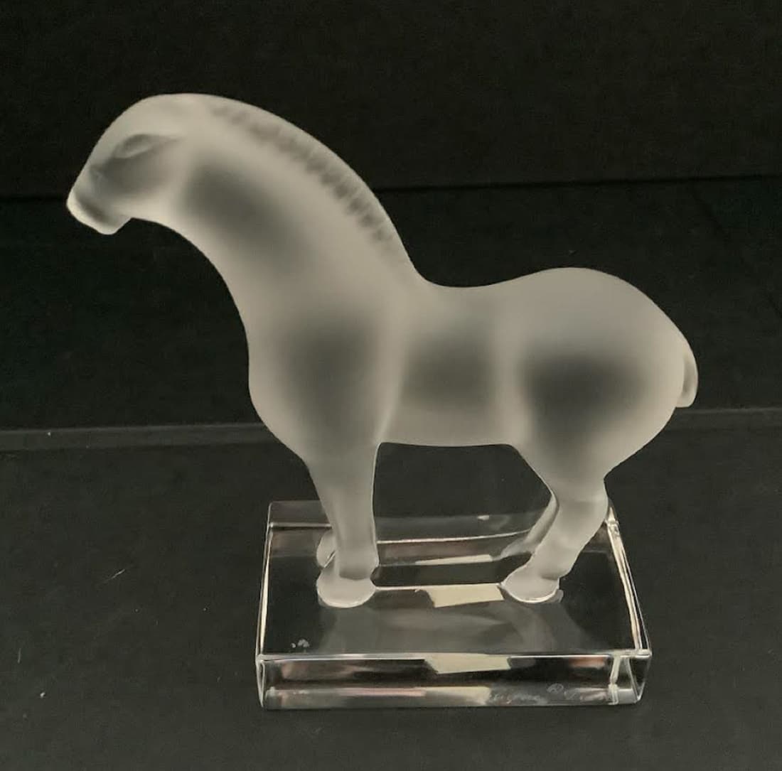 LALIQUE SIGNED FROSTED CRYSTAL HORSE: LALIQUE SIGNED FROSTED CRYSTAL HORSE. Measures 4.25 inches tall