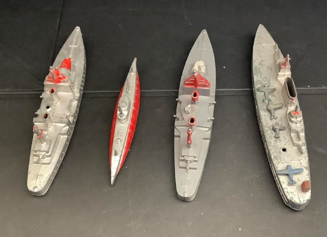 Tootsietoy Group of Battleship boats: Tootsietoy Group of Battleship boats