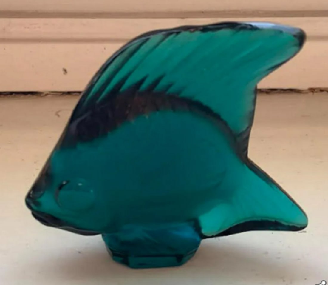 Lalique SIGNED BLUISH shade of Fish Made in France: This Bluish shade of fish add color and whimsy to desks, tables, shelves - anywhere you choose to display it. Made in France. Height: 1 7/8 inches