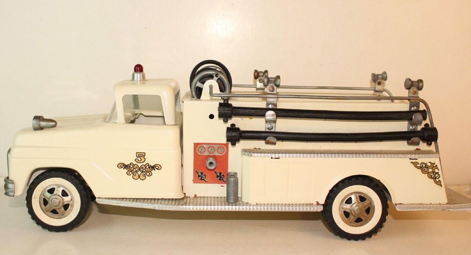 Tonka Fire Dept Pumper Truck GORGEOUS! 1963 LONG 17 INCHES (1 of 11)