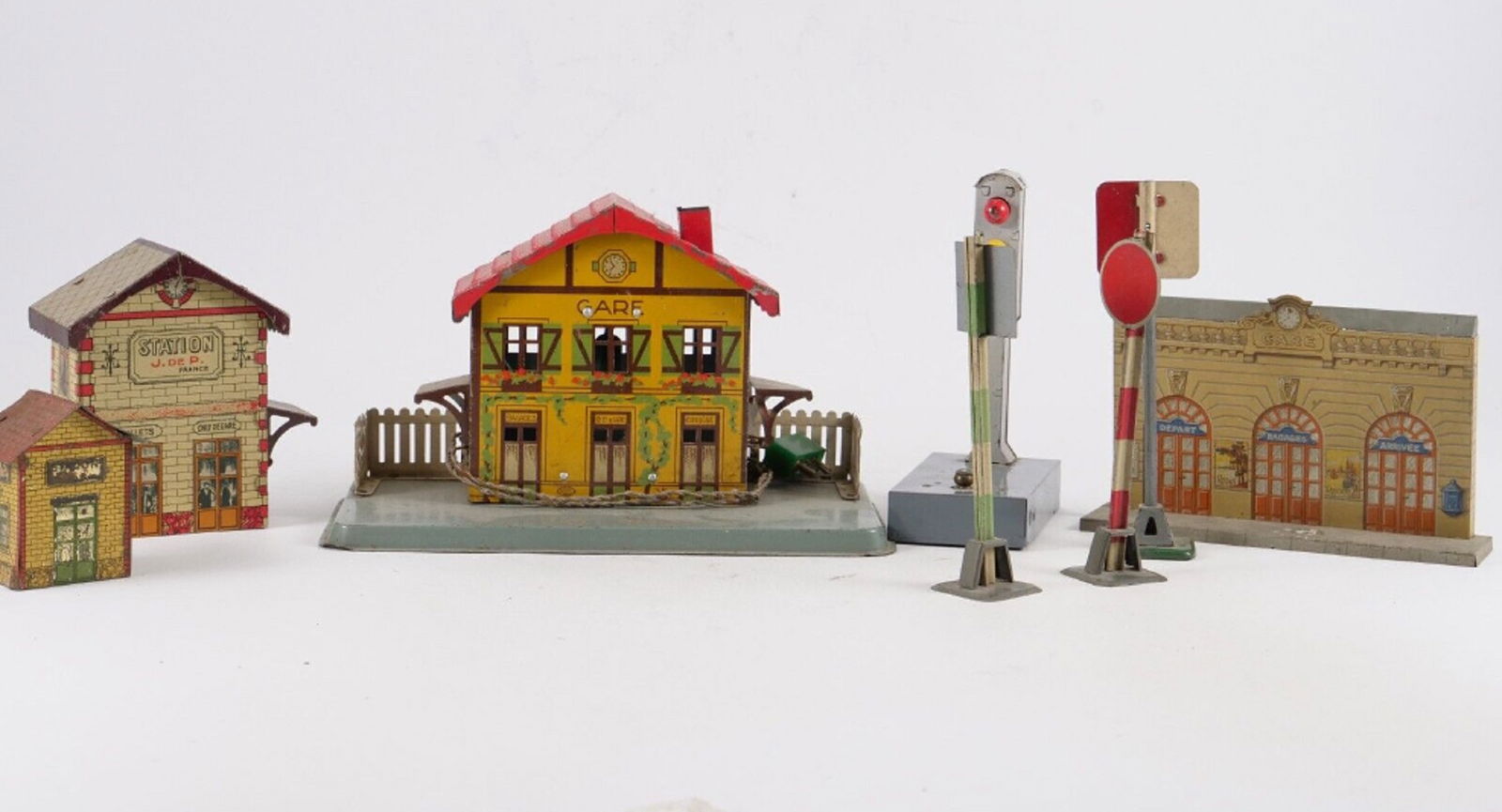 JEP F  Important Station Sentry Box With  Signals Lights IN Sheet Metal O (1 of 16)