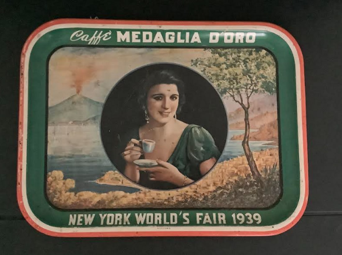TIN LITHO ADVERTISING TRAY: TIN LITHO ADVERTISING TRAY. Measures approx 14 inches by 10.5 inches