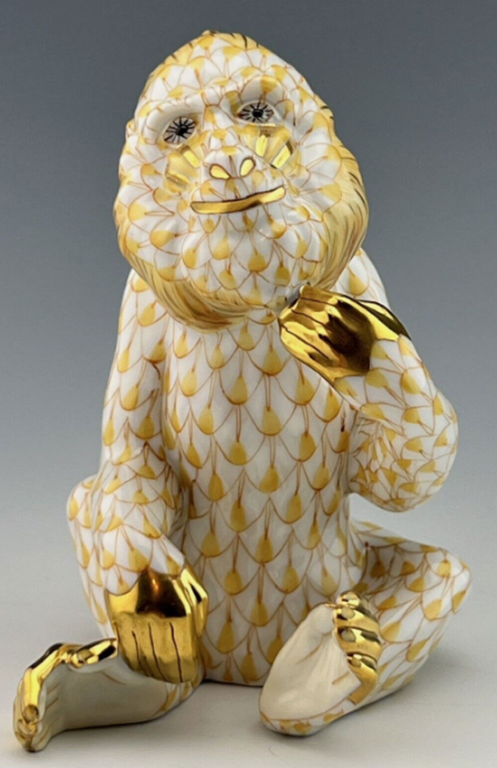 HEREND Signed Rare BABOON Butterscotch Fishnet Monkey Figurine (1 of 7)